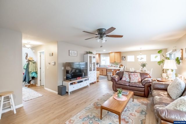 4145 Winners Circle Av SE, Albany, OR 97322