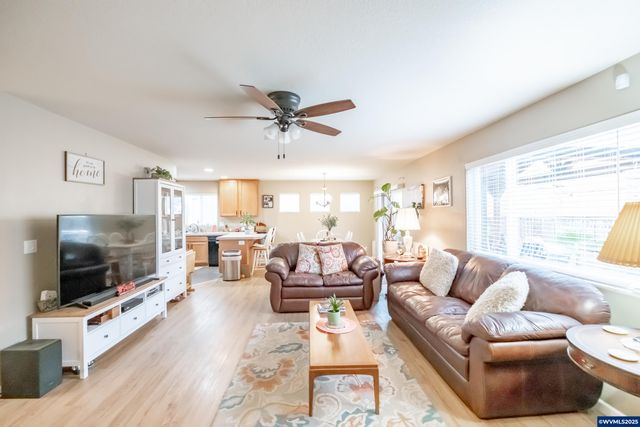 4145 Winners Circle Av SE, Albany, OR 97322