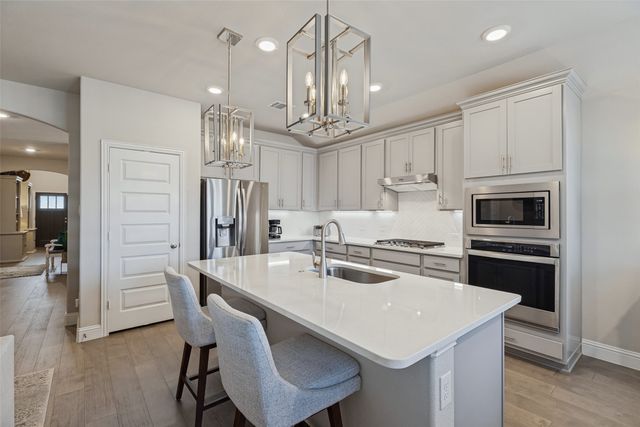 3216 Mountwell Drive, Mckinney, TX 75071