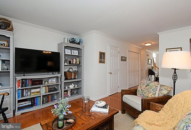 201 ESSEX CT, Lansdale, PA 19446