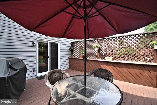 201 ESSEX CT, Lansdale, PA 19446