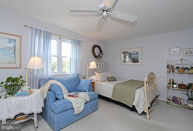 201 ESSEX CT, Lansdale, PA 19446