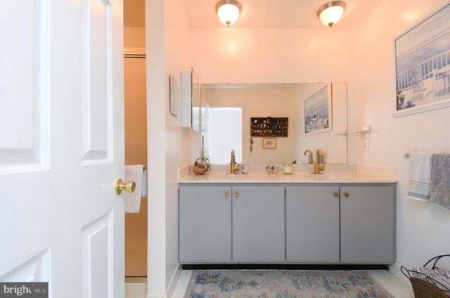 201 ESSEX CT, Lansdale, PA 19446