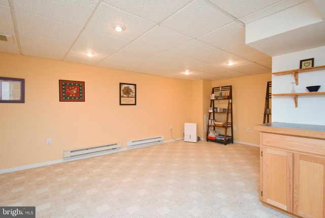 201 ESSEX CT, Lansdale, PA 19446