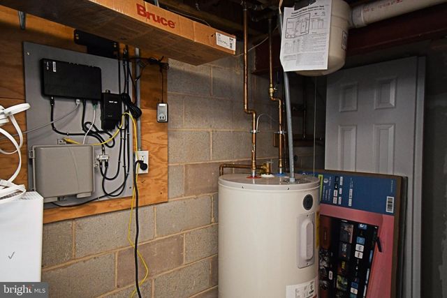 201 ESSEX CT, Lansdale, PA 19446