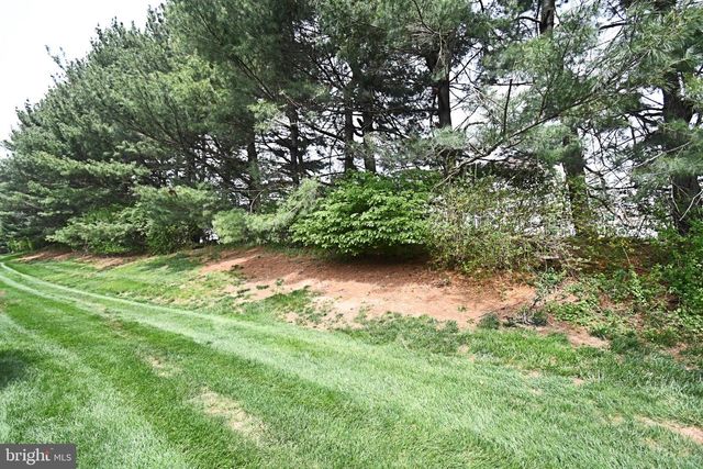 201 ESSEX CT, Lansdale, PA 19446