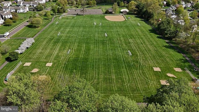 201 ESSEX CT, Lansdale, PA 19446