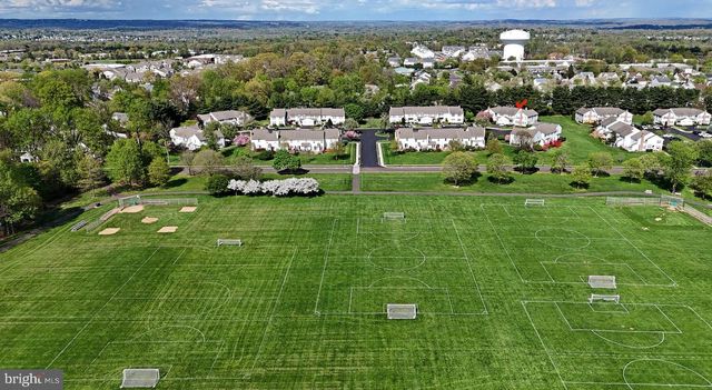 201 ESSEX CT, Lansdale, PA 19446