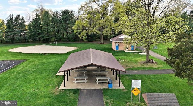 201 ESSEX CT, Lansdale, PA 19446