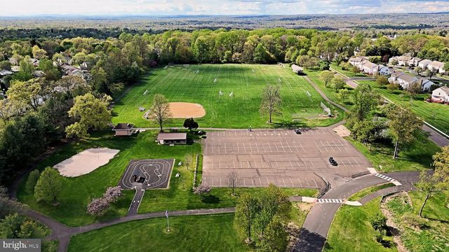 201 ESSEX CT, Lansdale, PA 19446