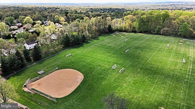 201 ESSEX CT, Lansdale, PA 19446