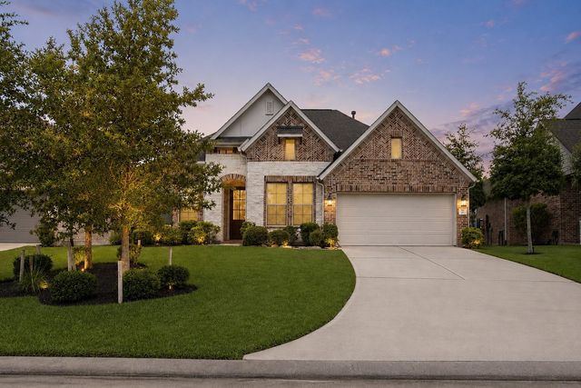 7 Peace Tree, The Woodlands, TX 77375