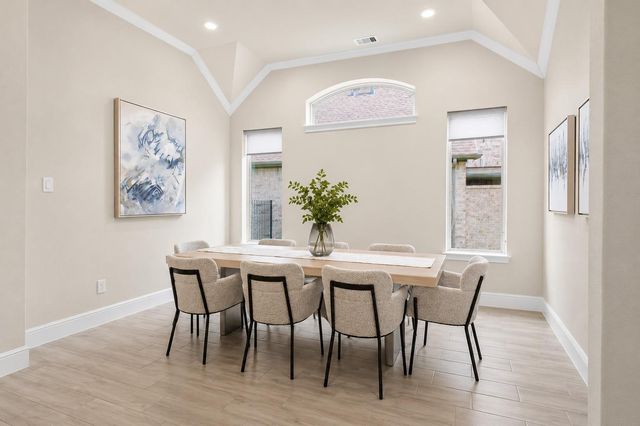 7 Peace Tree, The Woodlands, TX 77375