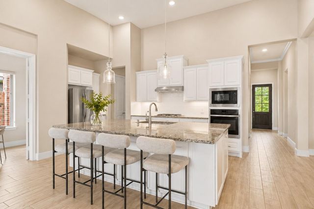 7 Peace Tree, The Woodlands, TX 77375