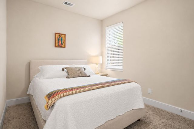 7 Peace Tree, The Woodlands, TX 77375