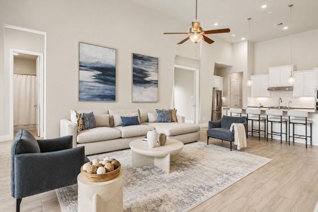 7 Peace Tree, The Woodlands, TX 77375