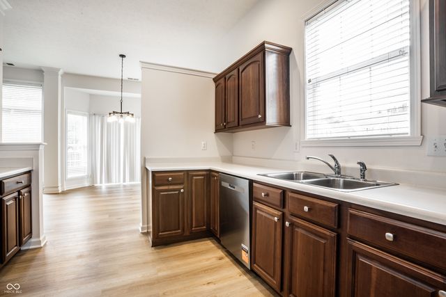 11206 Laurel Falls Lane, Fishers, IN 46037