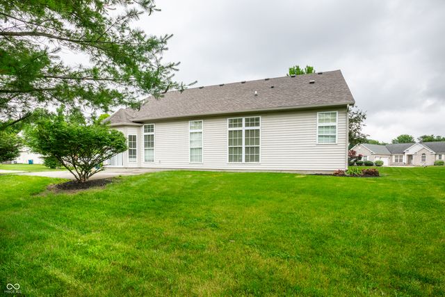 11206 Laurel Falls Lane, Fishers, IN 46037