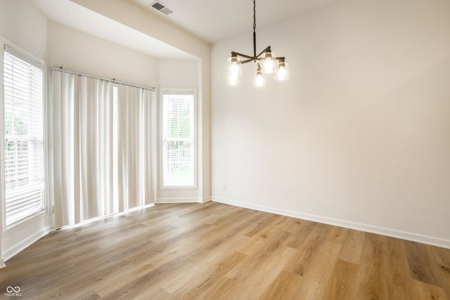 11206 Laurel Falls Lane, Fishers, IN 46037