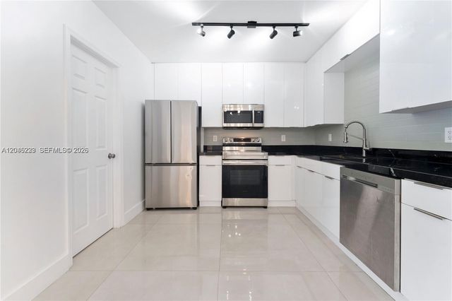 321 NW 56th Avenue, Miami, FL 33126
