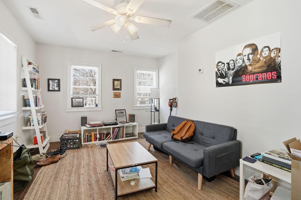 Image 16 of property listing at 163 Coming Street, Charleston, SC 29403