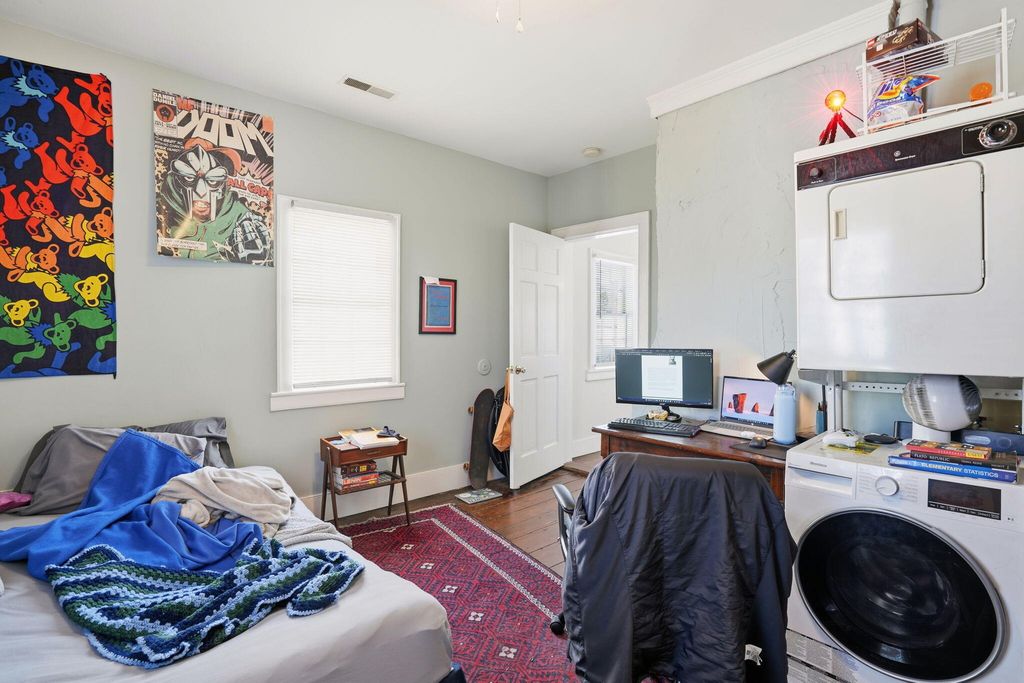 Image 19 of property listing at 163 Coming Street, Charleston, SC 29403