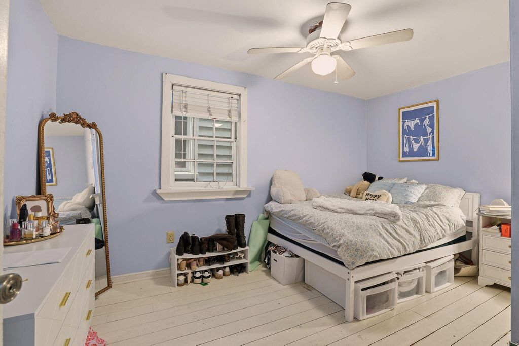 Image 37 of property listing at 163 Coming Street, Charleston, SC 29403