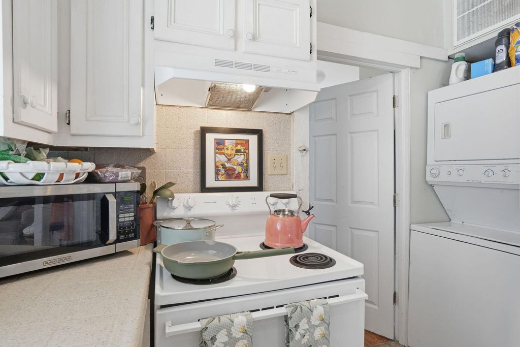 Image 49 of property listing at 163 Coming Street, Charleston, SC 29403