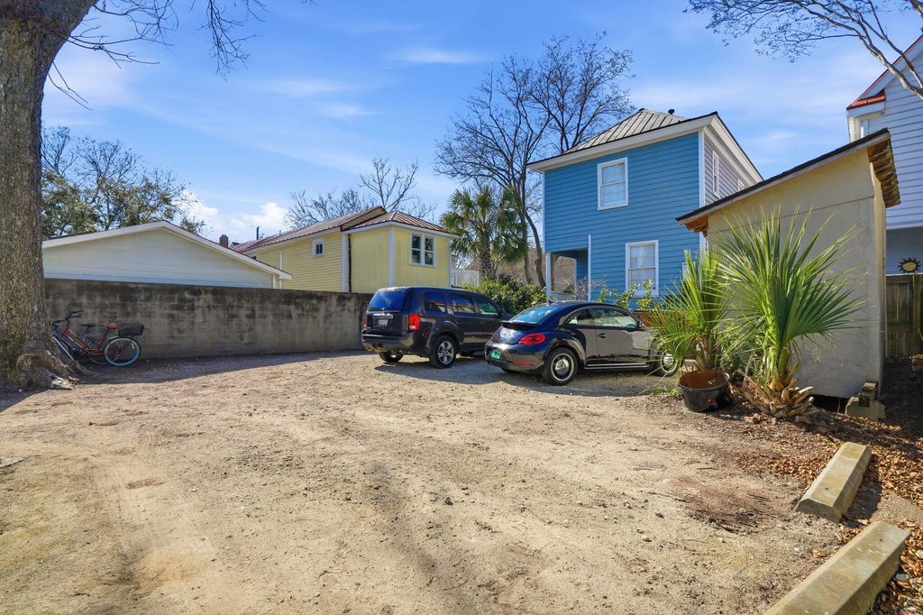 Image 65 of property listing at 163 Coming Street, Charleston, SC 29403