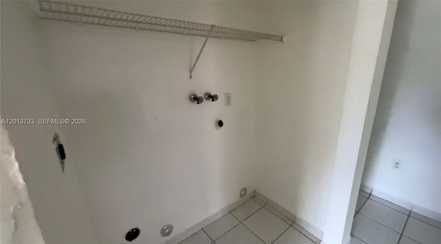 209 NE 141st St 4, Miami, FL 33161