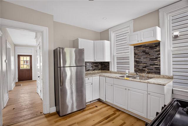 1238 Superior Ave, Marshall Shadeland, PA 15212