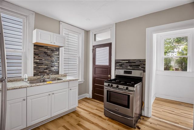 1238 Superior Ave, Marshall Shadeland, PA 15212