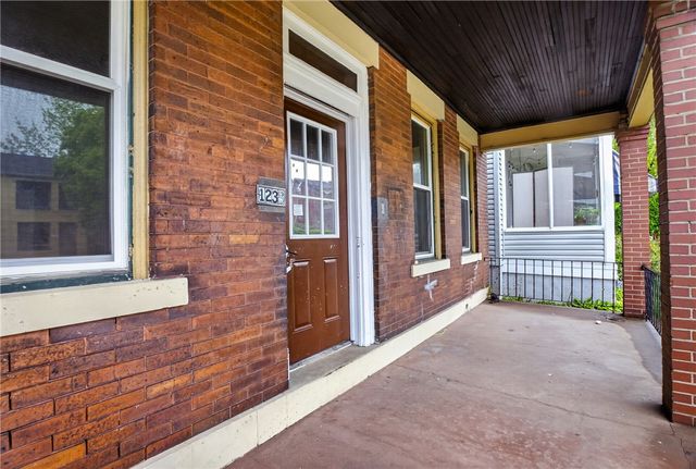 1238 Superior Ave, Marshall Shadeland, PA 15212