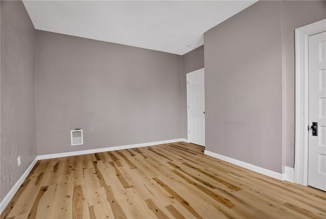 1238 Superior Ave, Marshall Shadeland, PA 15212