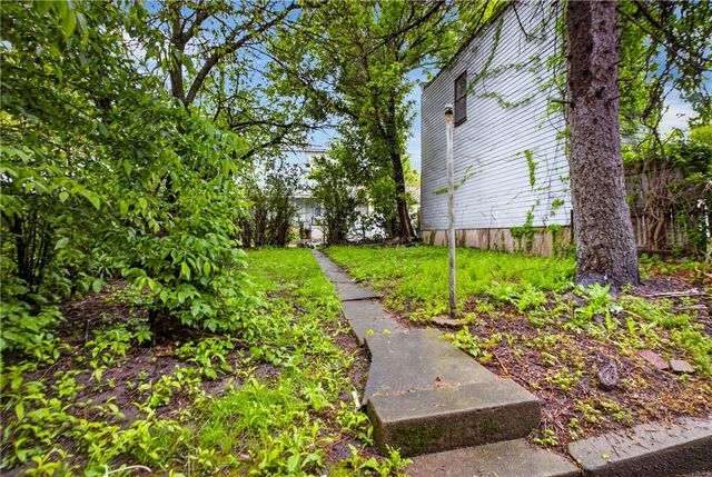 1238 Superior Ave, Marshall Shadeland, PA 15212