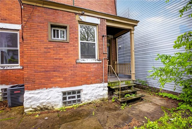 1238 Superior Ave, Marshall Shadeland, PA 15212