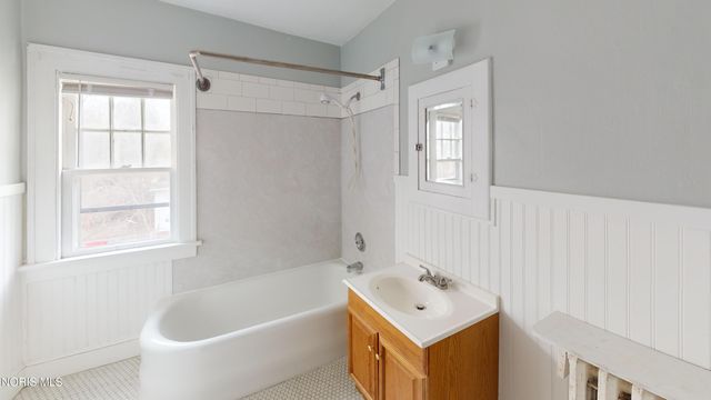 812 Alvison Road, Toledo, OH 43612