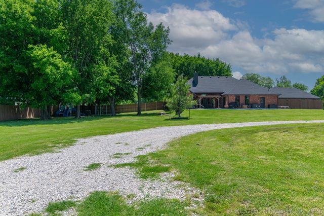 9225 E 116th Street North, Owasso, OK 74055