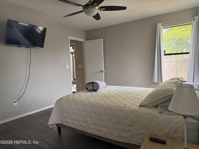 2360 BITTERNUT Way, Jacksonville, FL 32246