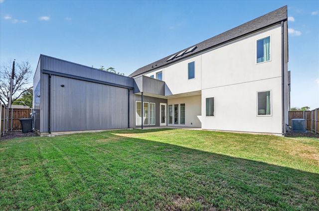 835 Nomas Street, Dallas, TX 75212