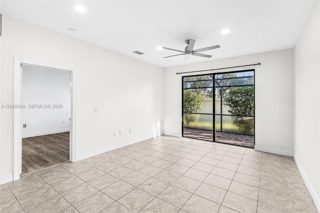 7542 Bristol Circle, Naples, FL 34120