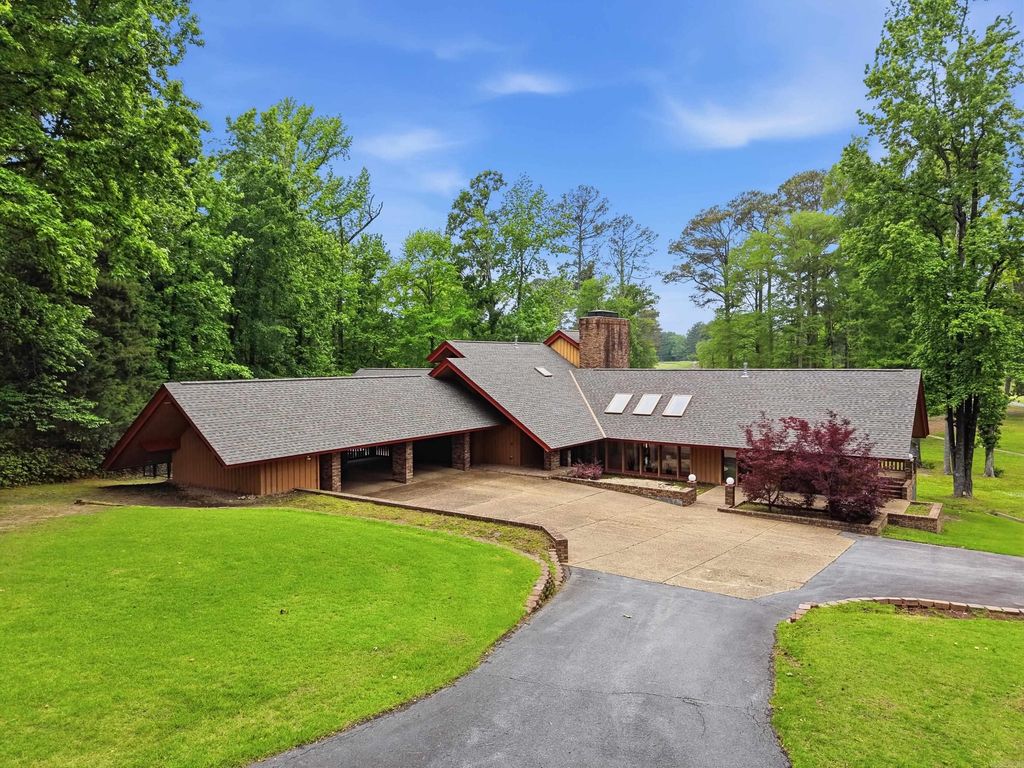 4 Idylwood, Pine Bluff, AR 71603