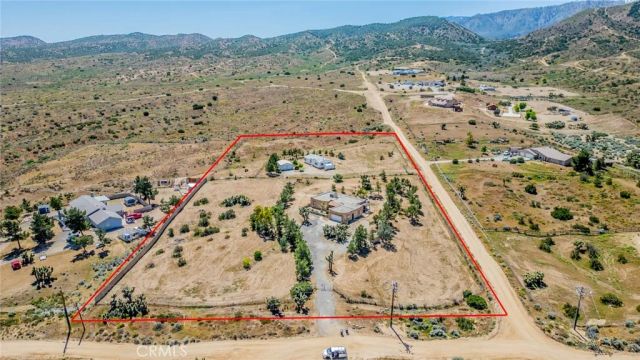 5131 Cygnet Road A-B, Phelan, CA 92371