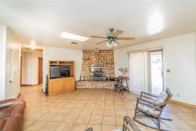 5131 Cygnet Road A-B, Phelan, CA 92371