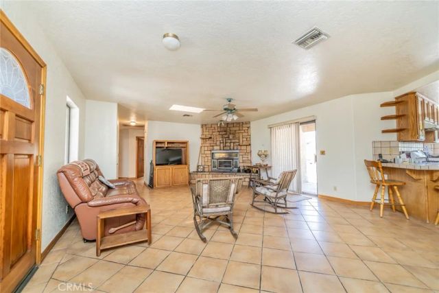 5131 Cygnet Road A-B, Phelan, CA 92371