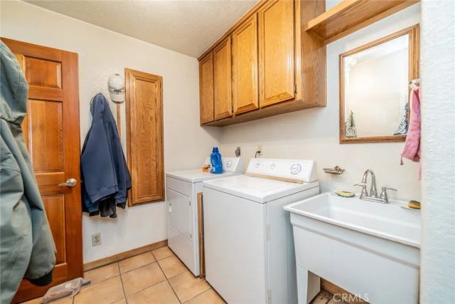 5131 Cygnet Road A-B, Phelan, CA 92371