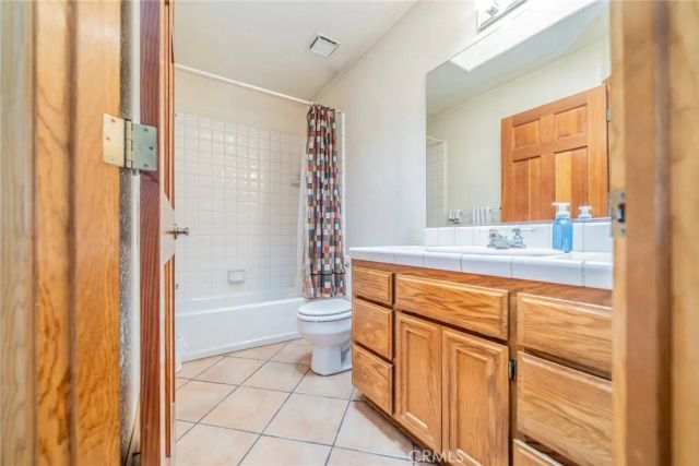 5131 Cygnet Road A-B, Phelan, CA 92371