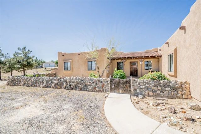 5131 Cygnet Road A-B, Phelan, CA 92371