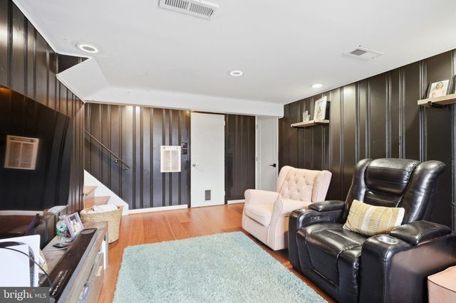 11 CITADEL DR, Camp Hill, PA 17011