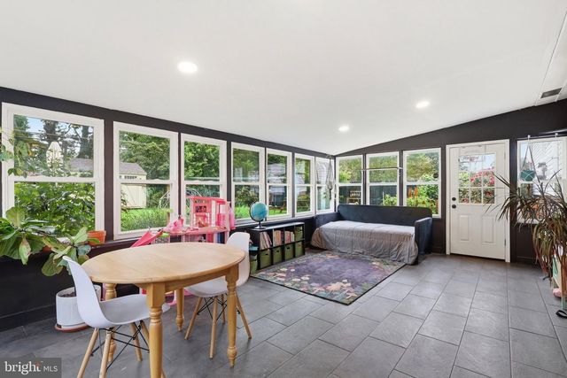 11 CITADEL DR, Camp Hill, PA 17011